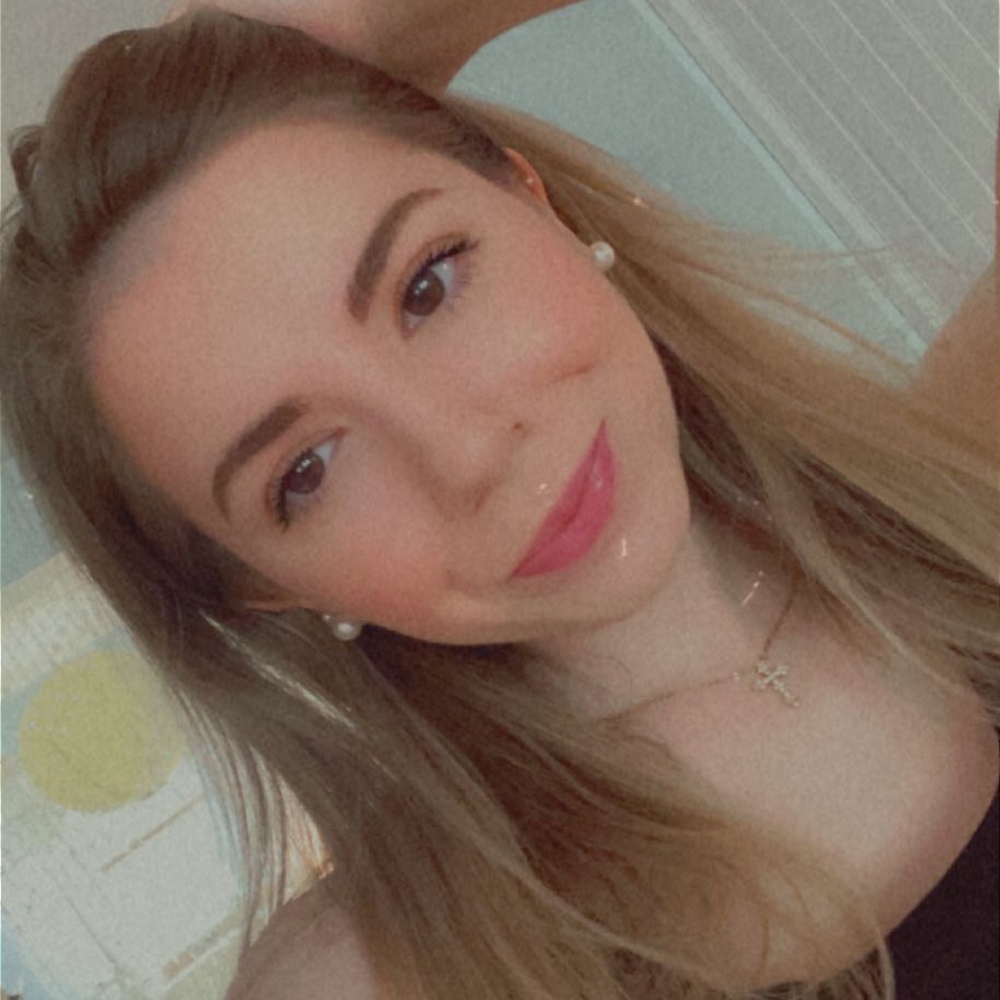 Meet your Posher, Christiana
